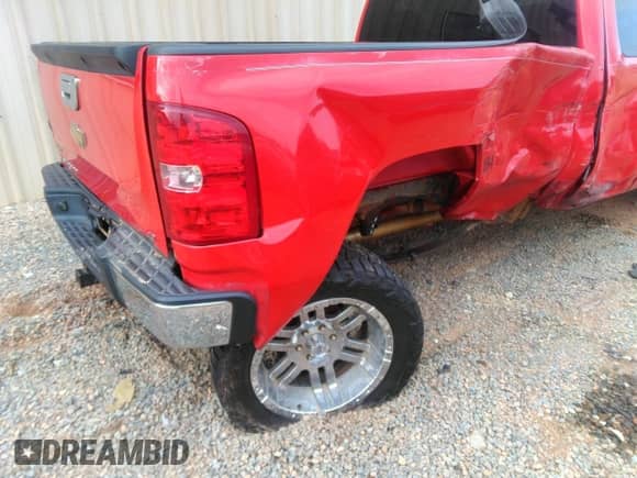 2010 Chevrolet Silverado 1500 LT with VIN 1GCSKSEA3AZ166347, listed as a IAAI auction lot 42307431 with 188,544 mi miles and . Bid and sale history available at DreamBid. Image 6.