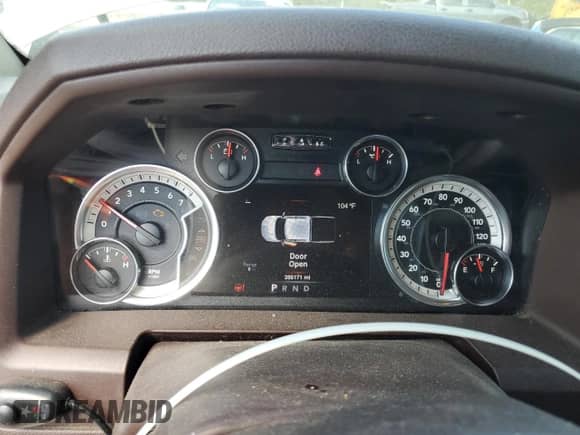 2016 Ram 1500 Lone Star с VIN 1C6RR7LT5GS398016, выставлен на аукционе Copart как лот 82264535 с пробегом 266 171 миль миль и Списание • Salvage title. История ставок и продаж доступна на DreamBid. Изображение 9.