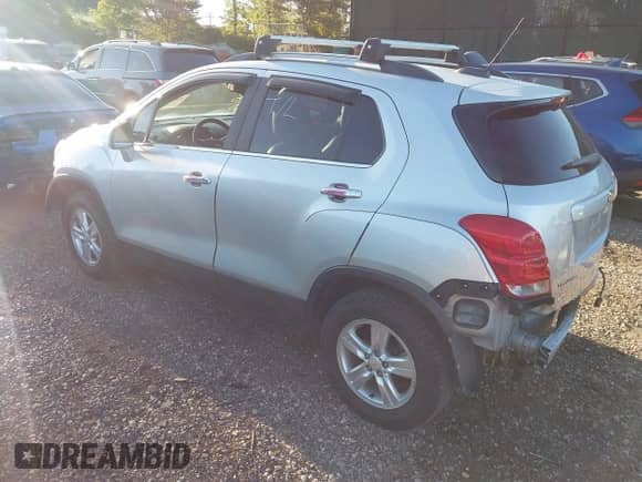 2019 Chevrolet Trax LT с VIN KL7CJPSB8KB757038, выставлен на аукционе IAAI как лот 43048204 с пробегом 65 486 миль миль и . История ставок и продаж доступна на DreamBid. Изображение 3.