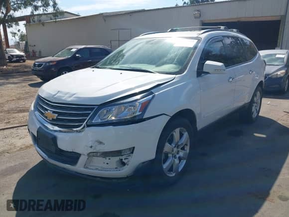 2017 Chevrolet Traverse LT с VIN 1GNKRGKD3HJ263345, выставлен на аукционе IAAI как лот 43099023 с пробегом 121 975 миль миль и . История ставок и продаж доступна на DreamBid. Изображение 2.
