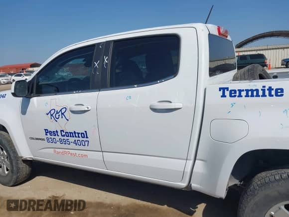 2020 Chevrolet Colorado 2WD Work Truck z VIN 1GCGSBENXL1219328, wystawiony jako IAAI lot #42211574 z przebiegiem 66 026 mil mil oraz . Historia ofert i sprzedaży dostępna na DreamBid. Obrazek 15.