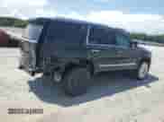 2020 Cadillac Escalade Platinum with VIN 1GYS4DKJ2LR171448, listed as a Copart auction lot 61902135 with 33,471 mi miles and Salvage title. Bid and sale history available at DreamBid. Image 3.