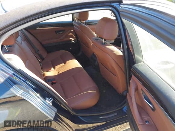 2016 BMW 5 Series 535i с VIN WBA5B1C53GG554208, выставлен на аукционе IAAI как лот 42729606 с пробегом 35 613 миль миль и . История ставок и продаж доступна на DreamBid. Изображение 8.