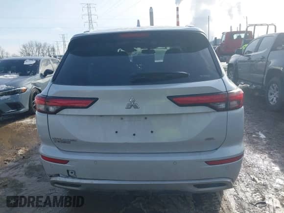 2023 Mitsubishi Outlander SEL with VIN JA4J4VA83PZ037828, listed as a IAAI auction lot 41615088 with 14,053 mi miles and . Bid and sale history available at DreamBid. Image 16.