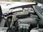 2002 Chevrolet TrailBlazer LTZ z VIN 1GNDT13S922177205, wystawiony jako IAAI lot #42251403 z przebiegiem 182 607 mil mil oraz . Historia ofert i sprzedaży dostępna na DreamBid. Obrazek 12.