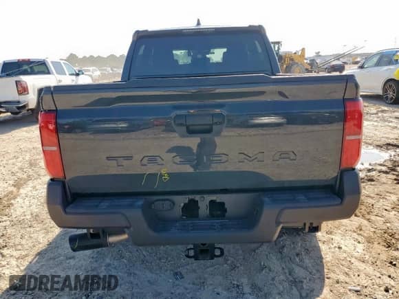 2025 Toyota Tacoma SR с VIN 3TYKD5HN2ST029174, выставлен на аукционе Copart как лот 72070875 с пробегом 5 641 миль миль и Списание • Salvage title. История ставок и продаж доступна на DreamBid. Изображение 6.