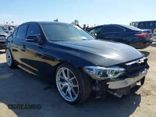 2013 BMW 3 Series 335i с VIN WBA3A9G5XDNP37485, выставлен на аукционе IAAI как лот 42249307 с пробегом 112 176 миль миль и . История ставок и продаж доступна на DreamBid. Изображение 1.