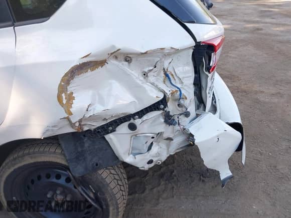 2018 Subaru Impreza z VIN 4S3GTAA62J3737165, wystawiony jako IAAI lot #43133656 z przebiegiem 88 353 mil mil oraz . Historia ofert i sprzedaży dostępna na DreamBid. Obrazek 17.