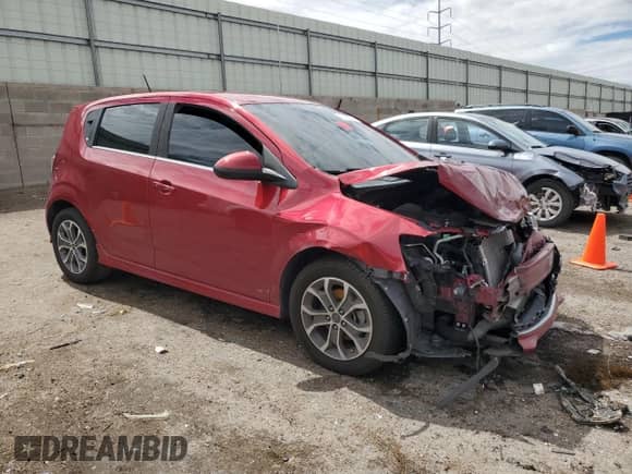 2020 Chevrolet Sonic LT с VIN 1G1JD6SB1L4100575, выставлен на аукционе Copart как лот 63663805 с пробегом 55 377 миль миль и Списание • Salvage title. История ставок и продаж доступна на DreamBid. Изображение 4.