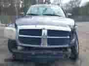 2005 Dodge Dakota with VIN 1D7HE52K05S157464, listed as a IAAI auction lot 41253448 with 325,703 mi miles and . Bid and sale history available at DreamBid. Image 6.