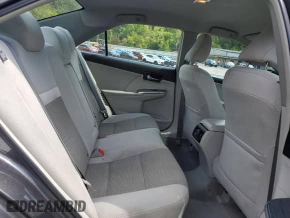 2013 Toyota Camry LE z VIN 4T1BD1FK0DU080437, wystawiony jako Copart lot #71326805 z przebiegiem 214 631 mil mil oraz Szkoda całkowita • Salvage title. Historia ofert i sprzedaży dostępna na DreamBid. Obrazek 10.