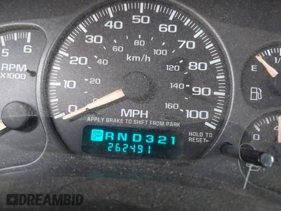 2002 Chevrolet Tahoe LS with VIN 1GNEC13T92R201832, listed as a IAAI auction lot 41896370 with 262,491 mi miles and . Bid and sale history available at DreamBid. Image 7.