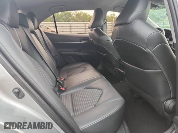 2020 Toyota Camry SE z VIN 4T1G11AK3LU509803, wystawiony jako Copart lot #68257845 z przebiegiem 36 942 mil mil oraz Szkoda całkowita • Salvage title. Historia ofert i sprzedaży dostępna na DreamBid. Obrazek 10.