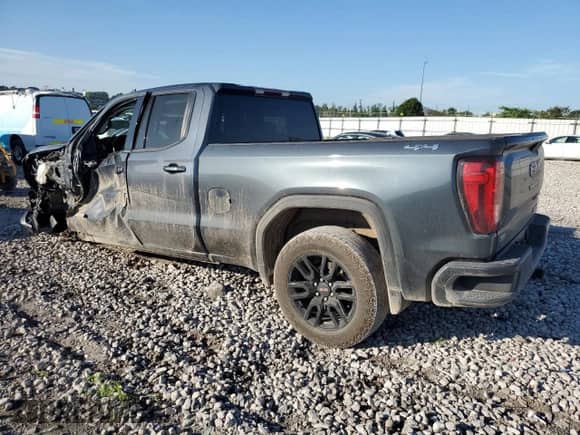 2020 GMC Sierra 1500 Elevation with VIN 1GTR9CED6LZ286396, listed as a Copart auction lot 62408715 with 129,445 mi miles and Salvage title. Bid and sale history available at DreamBid. Image 2.