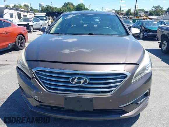 2017 Hyundai Sonata SE с VIN 5NPE24AF9HH447449, выставлен на аукционе IAAI как лот 43094876 с пробегом 159 496 миль миль и . История ставок и продаж доступна на DreamBid. Изображение 12.