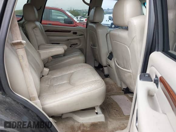 2004 Cadillac Escalade z VIN 1GYEK63N84R287562, wystawiony jako IAAI lot #43278263 z przebiegiem 201 573 mil mil oraz . Historia ofert i sprzedaży dostępna na DreamBid. Obrazek 8.