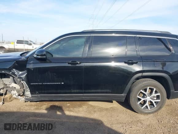 2023 Jeep Grand Cherokee Limited with VIN 1C4RJJBG4P8811817, listed as a IAAI auction lot 42034478 with 30,506 mi miles and . Bid and sale history available at DreamBid. Image 14.