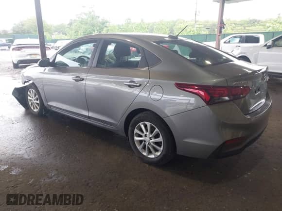2022 Hyundai Accent SE z VIN 3KPC24A60NE179043, wystawiony jako IAAI lot #42313448 z przebiegiem 66 700 mil mil oraz . Historia ofert i sprzedaży dostępna na DreamBid. Obrazek 3.