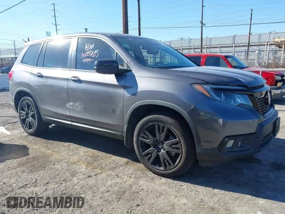 2021 Honda Passport Sport z VIN 5FNYF7H22MB014439, wystawiony jako IAAI lot #43172715 z przebiegiem 34 103 mil mil oraz . Historia ofert i sprzedaży dostępna na DreamBid. Obrazek 1.