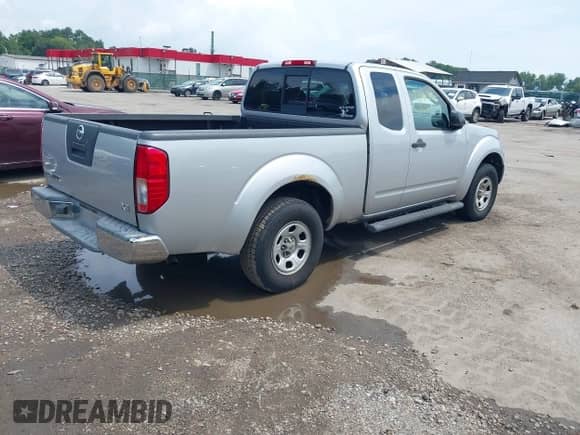 2006 Nissan Frontier XE with VIN 1N6BD06T26C462076, listed as a IAAI auction lot 43004015 with 124,475 mi miles and . Bid and sale history available at DreamBid. Image 4.