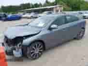 2018 Volvo S60 Inscription с VIN LYV402HKXJB167148, выставлен на аукционе IAAI как лот 42424429 с пробегом 72 126 миль миль и . История ставок и продаж доступна на DreamBid. Изображение 17.