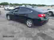 2018 Chevrolet Cruze LT z VIN 1G1BE5SM4J7124314, wystawiony jako IAAI lot #43448494 z przebiegiem 110 914 mil mil oraz . Historia ofert i sprzedaży dostępna na DreamBid. Obrazek 3.