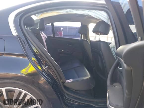 2010 BMW 3 Series 335d с VIN WBAPN7C57AA778661, выставлен на аукционе IAAI как лот 43165287 с пробегом 164 036 миль миль и . История ставок и продаж доступна на DreamBid. Изображение 8.