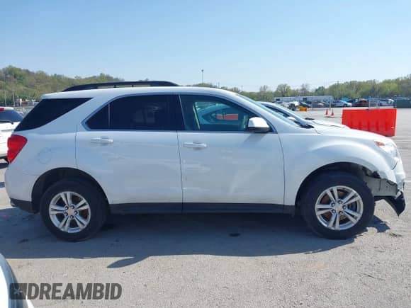 2015 Chevrolet Equinox LT z VIN 2GNFLFE36F6239714, wystawiony jako IAAI lot #41995963 z przebiegiem 179 870 mil mil oraz . Historia ofert i sprzedaży dostępna na DreamBid. Obrazek 14.