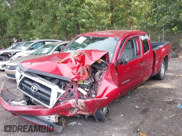 2007 Toyota Tacoma with VIN 5TETX22N77Z353861, listed as a IAAI auction lot 43312452 with 111,964 mi miles and . Bid and sale history available at DreamBid. Image 2.