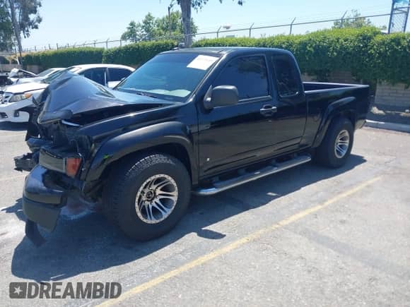 2008 Chevrolet Colorado z VIN 1GCDT299X88223620, wystawiony jako IAAI lot #42273149 z przebiegiem 180 015 mil mil oraz . Historia ofert i sprzedaży dostępna na DreamBid. Obrazek 2.