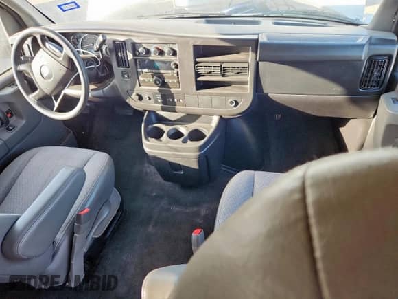 2013 Chevrolet Express Passenger LT с VIN 1GAZG1FG5D1159201, выставлен на аукционе Copart как лот 61184385 с пробегом 198 123 миль миль и Списание • Salvage title. История ставок и продаж доступна на DreamBid. Изображение 8.