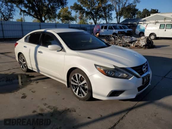 2016 Nissan Altima SR с VIN 1N4AL3AP7GC262086, выставлен на аукционе Copart как лот 82297355 с пробегом 164 496 миль миль и Списание • Salvage title. История ставок и продаж доступна на DreamBid. Изображение 4.