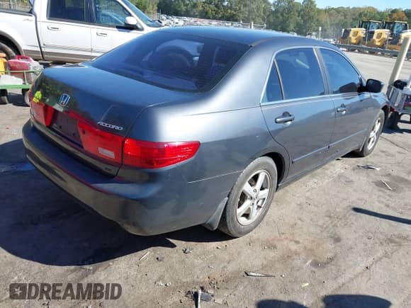 2005 Honda Accord EX with VIN 1HGCM56765A000459, listed as a IAAI auction lot 43467401 with 246,637 mi miles and . Bid and sale history available at DreamBid. Image 4.