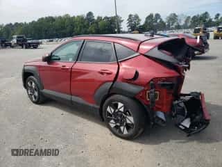 2024 Hyundai Kona SEL с VIN KM8HB3AB2RU134606, выставлен на аукционе Copart как лот 70909954 с пробегом 2 196 миль миль и Списание • Salvage title. История ставок и продаж доступна на DreamBid. Изображение 2.