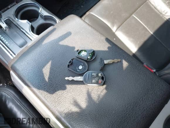 2013 Ford F-150 XL with VIN 1FTFW1ET6DFC56180, listed as a IAAI auction lot 42456802 with 188,020 mi miles and . Bid and sale history available at DreamBid. Image 11.