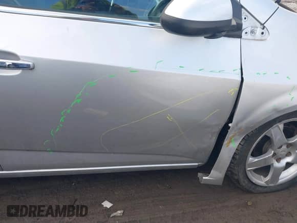 2013 Chevrolet Sonic LTZ with VIN 1G1JE5SH1D4166802, listed as a IAAI auction lot 41634168 with 86,351 mi miles and . Bid and sale history available at DreamBid. Image 6.