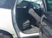 2013 Chevrolet Traverse LT z VIN 1GNKVGKD7DJ103507, wystawiony jako IAAI lot #42528881 z przebiegiem 113 653 mil mil oraz . Historia ofert i sprzedaży dostępna na DreamBid. Obrazek 8.