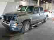 2006 Chevrolet Silverado 1500 LT3 z VIN 2GCEK13T661134570, wystawiony jako IAAI lot #43357401 z przebiegiem 238 723 mil mil oraz . Historia ofert i sprzedaży dostępna na DreamBid. Obrazek 18.