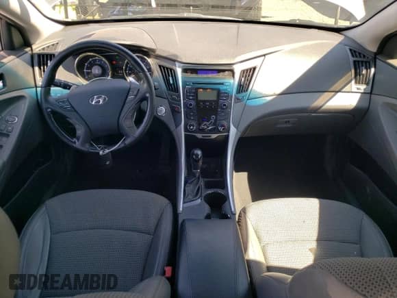 2011 Hyundai Sonata Limited z VIN 5NPEC4ACXBH285339, wystawiony jako Copart lot #69836645 z przebiegiem 132 438 mil mil oraz Szkoda całkowita • Salvage title. Historia ofert i sprzedaży dostępna na DreamBid. Obrazek 8.