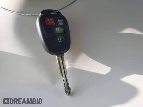 2012 Toyota Camry XLE с VIN 4T1BF1FK5CU192790, выставлен на аукционе IAAI как лот 43525538 с пробегом 185 627 миль миль и . История ставок и продаж доступна на DreamBid. Изображение 11.