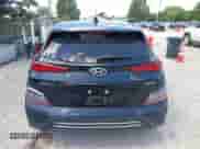 2022 Hyundai Kona SEL z VIN KM8K33AG6NU149277, wystawiony jako IAAI lot #43092073 z przebiegiem 55 589 mil mil oraz . Historia ofert i sprzedaży dostępna na DreamBid. Obrazek 16.