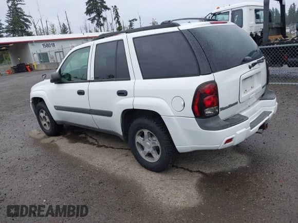 2004 Chevrolet TrailBlazer LT с VIN 1GNDT13S742293344, выставлен на аукционе IAAI как лот 42994026 с пробегом 177 748 миль миль и . История ставок и продаж доступна на DreamBid. Изображение 3.