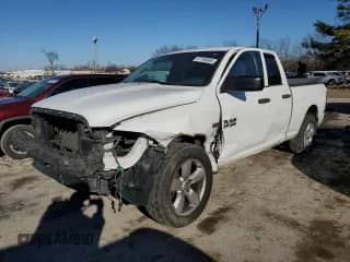 2014 Ram 1500 Express z VIN 1C6RR6FT2ES135016, wystawiony jako Copart lot #64162345 z przebiegiem 228 301 mil mil oraz Nie do naprawy • Non repairable. Historia ofert i sprzedaży dostępna na DreamBid. Obrazek 1.