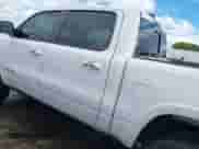 2022 Ram 1500 Laramie z VIN 1C6SRFJT1NN380915, wystawiony jako IAAI lot #43357111 z przebiegiem 34 828 mil mil oraz . Historia ofert i sprzedaży dostępna na DreamBid. Obrazek 15.