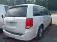 2019 Dodge Grand Caravan SE z VIN 2C4RDGBG2KR759787, wystawiony jako IAAI lot #42459632 z przebiegiem 75 384 mil mil oraz . Historia ofert i sprzedaży dostępna na DreamBid. Obrazek 4.