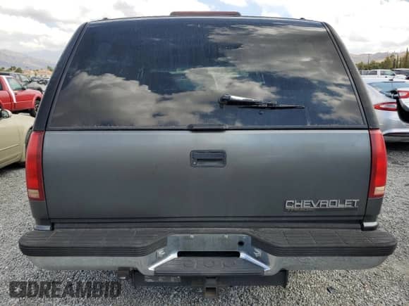 1999 Chevrolet Tahoe с VIN 1GNEK13R1XJ338423, выставлен на аукционе Copart как лот 84990515 с пробегом 269 070 миль миль и Чистый • Clean title. История ставок и продаж доступна на DreamBid. Изображение 6.