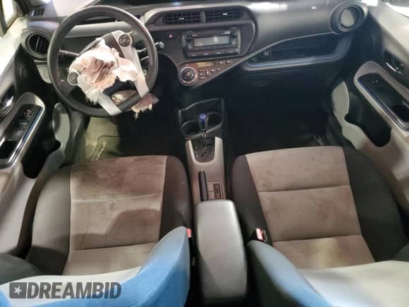 2013 Toyota Prius Two with VIN JTDKDTB32D1055068, listed as a Copart auction lot 83802535 with Not provided miles and Salvage title. Bid and sale history available at DreamBid. Image 8.