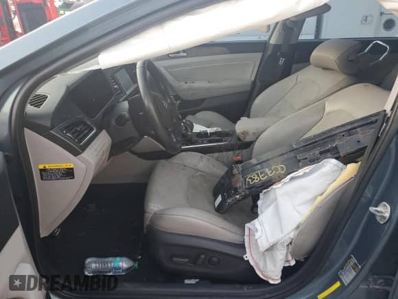 2017 Hyundai Sonata Sport с VIN 5NPE34AF5HH582814, выставлен на аукционе Copart как лот 65532315 с пробегом Не указан миль и Списание • Salvage title. История ставок и продаж доступна на DreamBid. Изображение 7.