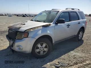 2011 Ford Escape XLT с VIN 1FMCU9DG1BKC53649, выставлен на аукционе Copart как лот 64397225 с пробегом Не указан миль и На запчасти • Non repairable. История ставок и продаж доступна на DreamBid. Изображение 1.