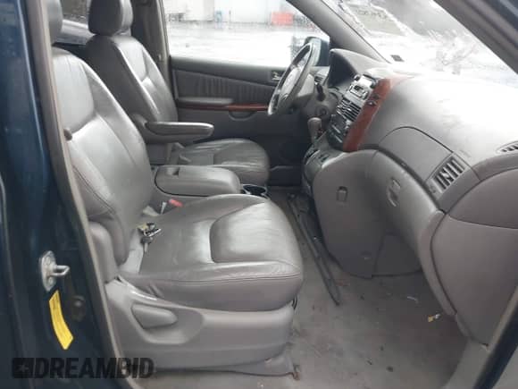 2004 Toyota Sienna XLE z VIN 5TDZA22C34S108414, wystawiony jako IAAI lot #43567821 z przebiegiem 298 655 mil mil oraz . Historia ofert i sprzedaży dostępna na DreamBid. Obrazek 5.